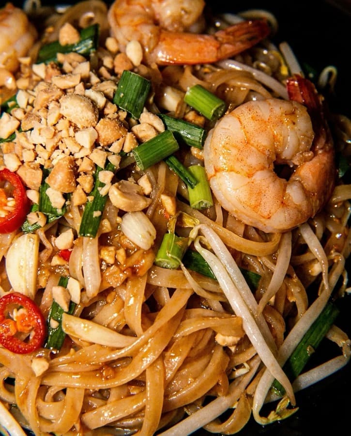 Prawn pad thai